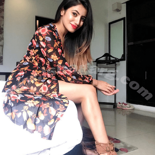 escorts service in Janakpuri